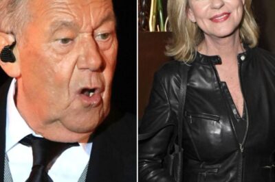 „Wie konnte er das tun?“ – Roland Kaisers Ex-Frau bricht nach Jahrzehnten ihr Schweigen über die bittere Trennung! 💔 Mehr als 30 Jahre sind vergangen, doch der Schmerz sitzt offenbar noch tief: Schauspielerin Anja Schüte spricht nun erstmals offen über das Ende ihrer Ehe mit Schlagerstar Roland Kaiser. Was wirklich hinter den Kulissen geschah, als sie „plötzlich allein dastand“, überrascht selbst langjährige Fans. Hat der gefeierte Sänger ihr mehr verschwiegen, als bisher bekannt war? Alle Details im Kommentar 👇